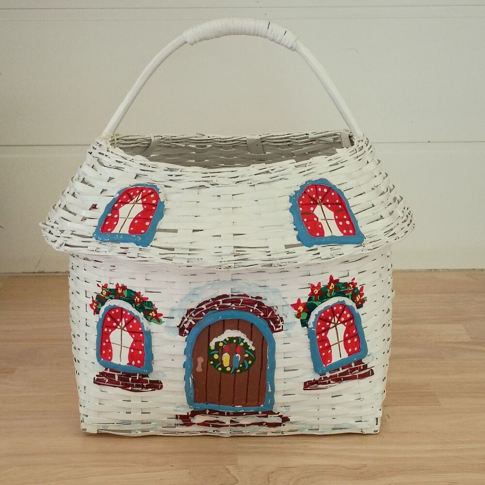 Vintage Woolworth Wicker Center Painted White Cottage House Country Basket